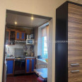 Продам квартиру, Валентиновская ул. , 3 кім., 65 м², евроремонт 