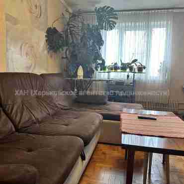 Продам квартиру, Людвига Свободы просп. , 4  ком., 90 м², капитальный ремонт 