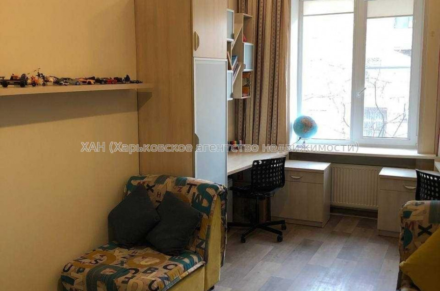 Продам квартиру, Библика ул. , 3  ком., 77 м², евроремонт 