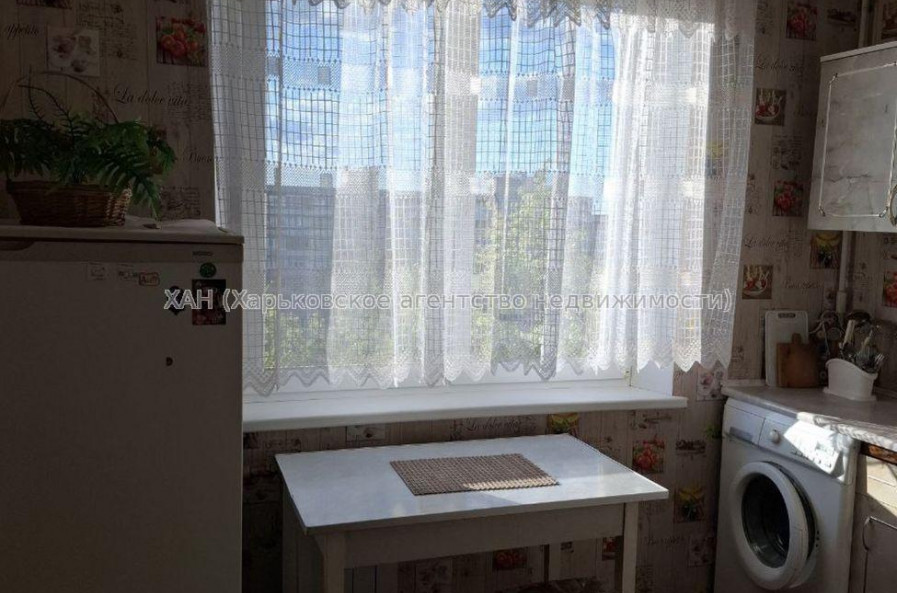 Продам квартиру, Тракторостроителей просп. , 1  ком., 33 м², косметический ремонт 