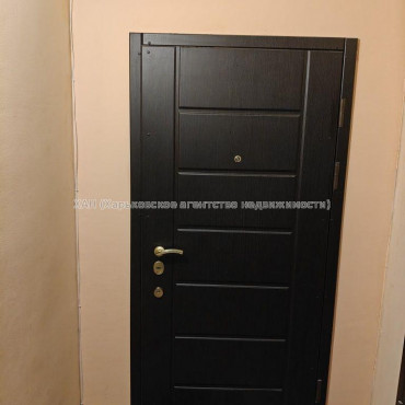 Сдам квартиру, Тракторостроителей просп. , 2  ком., 77 м², капитальный ремонт 