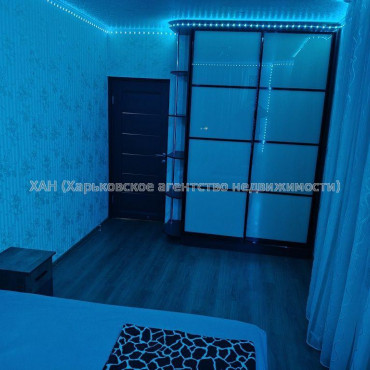 Сдам квартиру, Тракторостроителей просп. , 2  ком., 77 м², капитальный ремонт 