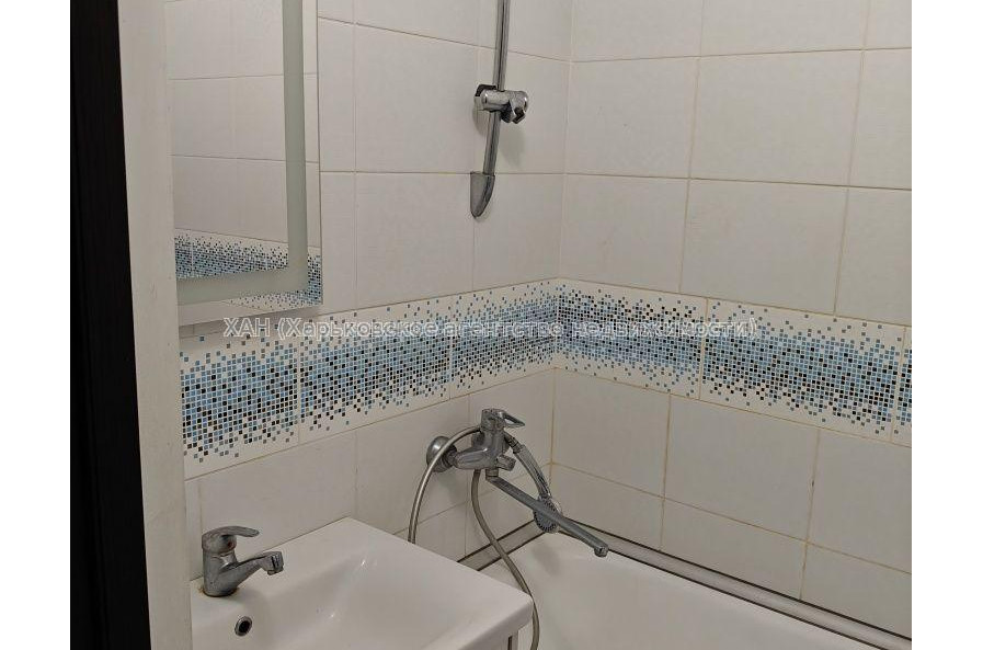 Сдам квартиру, Тракторостроителей просп. , 2  ком., 77 м², капитальный ремонт 