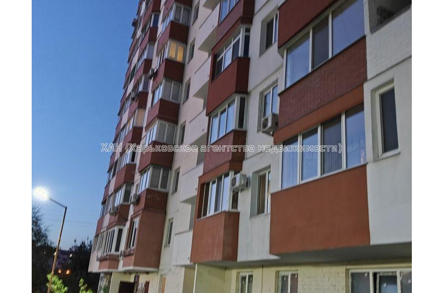 Сдам квартиру, Тракторостроителей просп. , 2  ком., 77 м², капитальный ремонт 