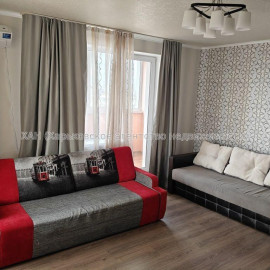 Сдам квартиру, Тракторостроителей просп. , 2  ком., 77 м², капитальный ремонт