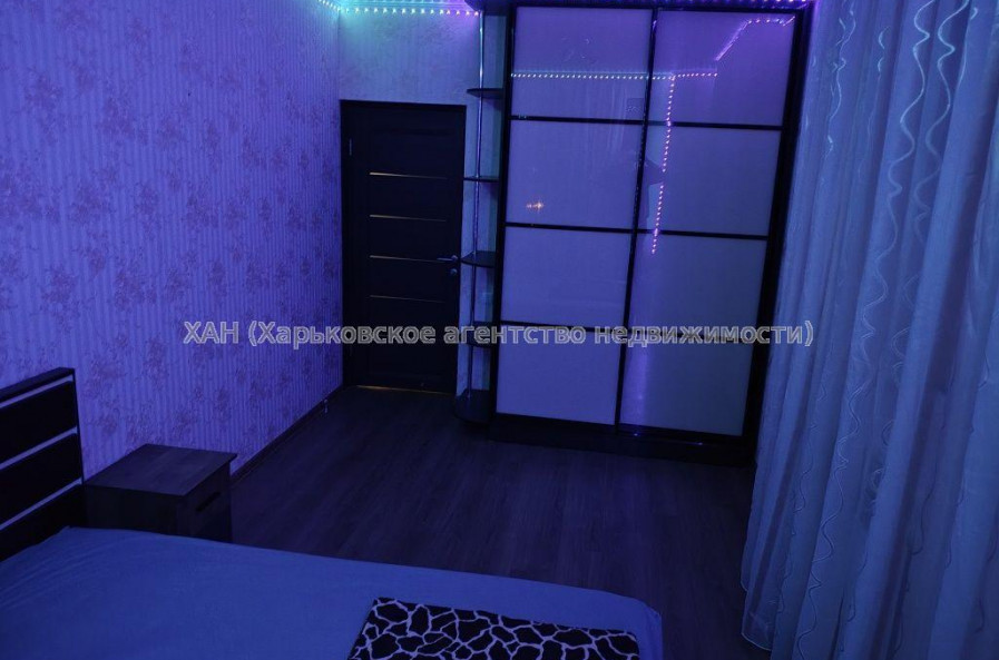 Сдам квартиру, Тракторостроителей просп. , 2  ком., 77 м², капитальный ремонт 