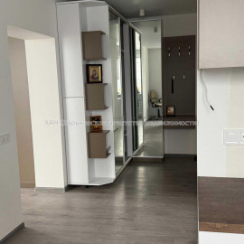 Продам квартиру, Яны Червоной ул. , 1  ком., 58 м², евроремонт