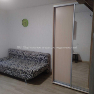 Продам квартиру, Юбилейный просп. , 1 кім., 11.20 м², капитальный ремонт 