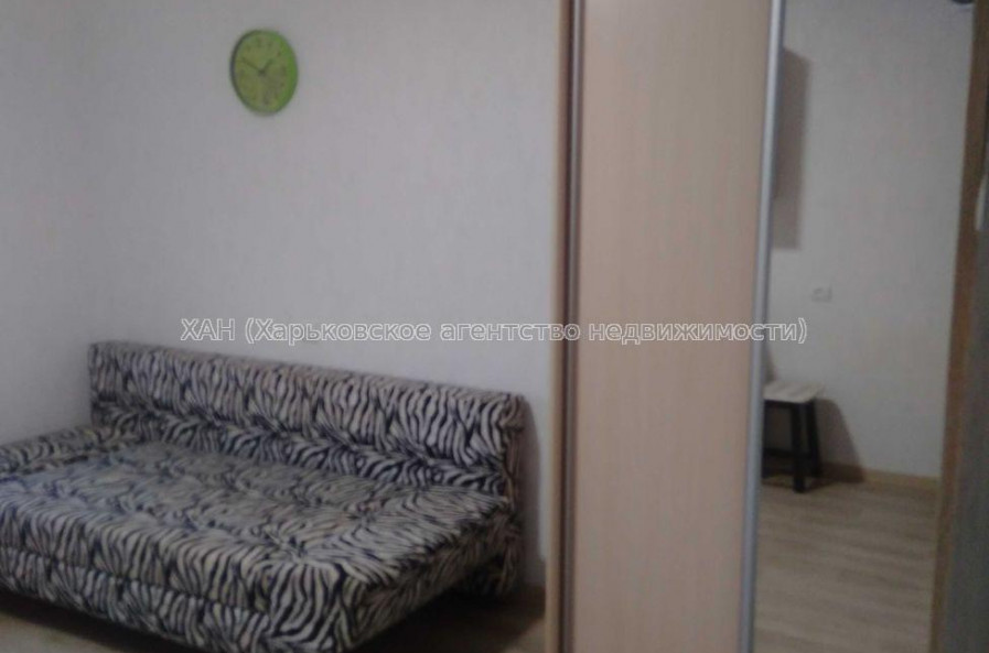 Продам квартиру, Юбилейный просп. , 1  ком., 11.20 м², капитальный ремонт 