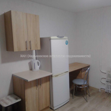 Продам квартиру, Юбилейный просп. , 1 кім., 11.20 м², капитальный ремонт 