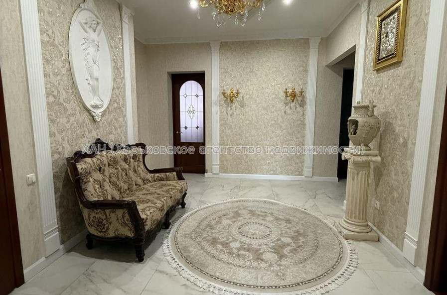 Продам квартиру, Майка Йохансена ул. , 4  ком., 160 м², евроремонт 