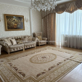 Продам квартиру, Майка Йохансена ул. , 4 кім., 160 м², евроремонт