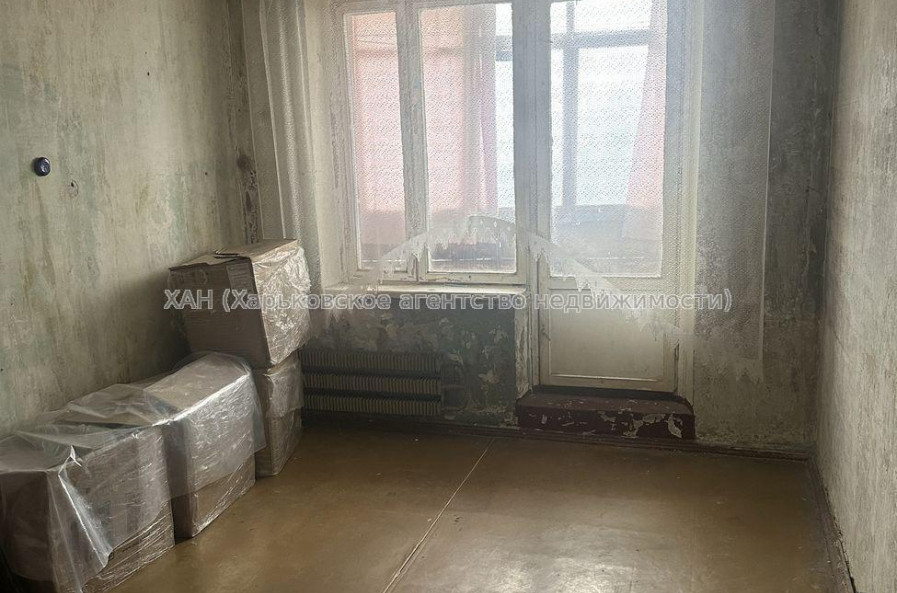 Продам квартиру, Салтовское шоссе , 2 кім., 46 м², без ремонта 