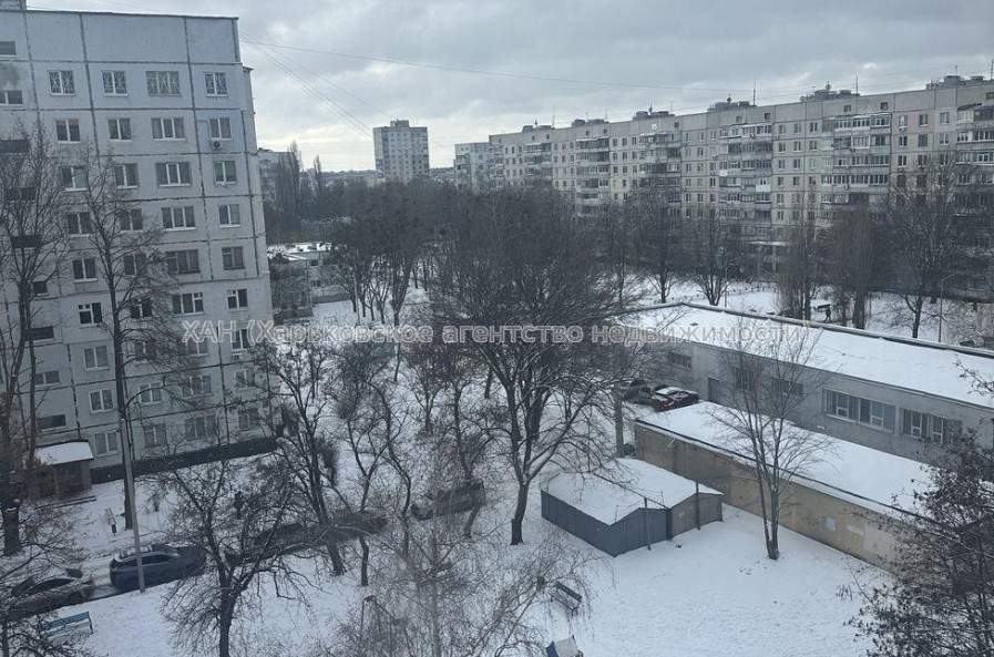 Продам квартиру, Салтовское шоссе , 2 кім., 46 м², без ремонта 