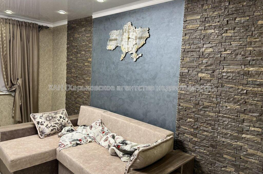 Продам квартиру, Лисаветинская ул. , 2 кім., 70 м², капитальный ремонт 