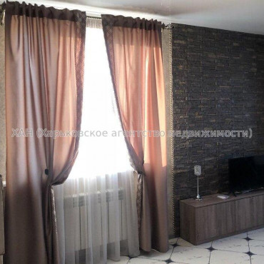 Продам квартиру, Лисаветинская ул. , 2 кім., 70 м², капитальный ремонт 