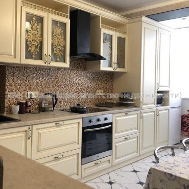 Продам квартиру, Лисаветинская ул. , 2 кім., 70 м², капитальный ремонт 