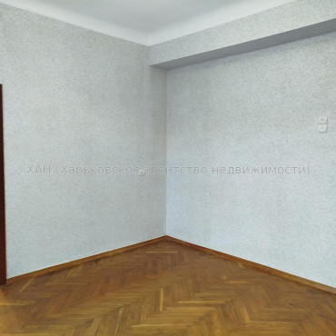 Продам квартиру, Байрона пр-т , 2 кім., 44.80 м², капитальный ремонт 