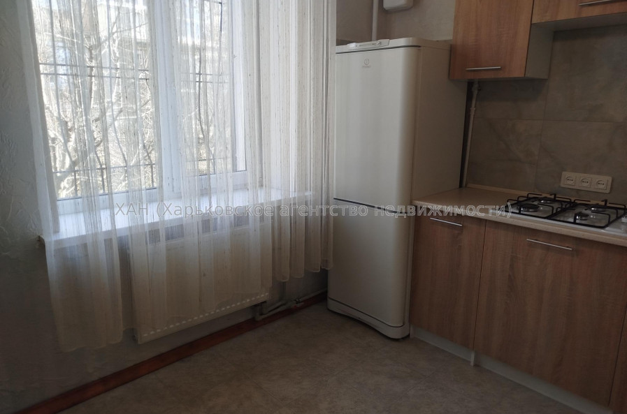 Продам квартиру, Байрона пр-т , 2 кім., 44.80 м², капитальный ремонт 