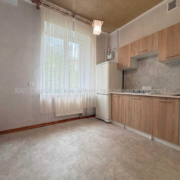 Продам квартиру, Байрона пр-т , 2 кім., 44.80 м², капитальный ремонт 