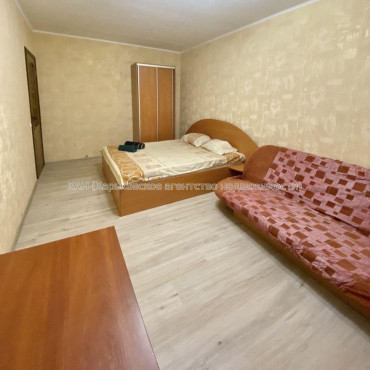 Продам квартиру, Валентиновская ул. , 1 кім., 33 м², евроремонт 