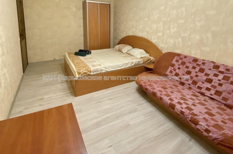 Продам квартиру, Валентиновская ул. , 1 кім., 33 м², евроремонт 