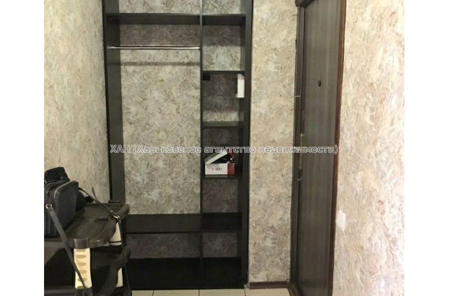 Продам квартиру, Валентиновская ул. , 1 кім., 33 м², евроремонт 