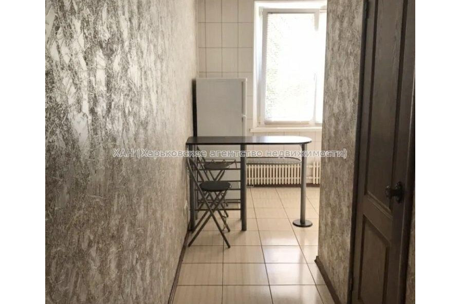 Продам квартиру, Валентиновская ул. , 1 кім., 33 м², евроремонт 
