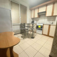 Продам квартиру, Валентиновская ул. , 1 кім., 33 м², евроремонт 
