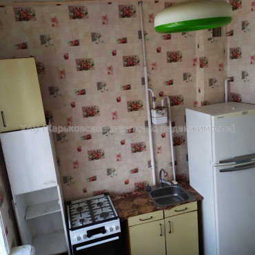 Продам квартиру, Рыбасовская ул. , 1 кім., 38.50 м², косметический ремонт 