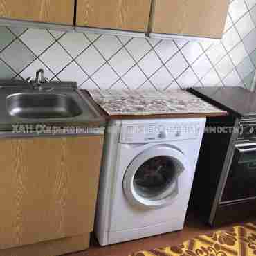 Продам квартиру, Тракторостроителей просп. , 2  ком., 44 м², советский ремонт 