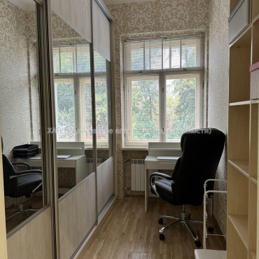 Продам квартиру, Максимилиановская ул. , 5  ком., 98.90 м², евроремонт  - фото 5 Продам квартиру, Максимилиановская ул. , 5  ком., 98.90 м², евроремонт