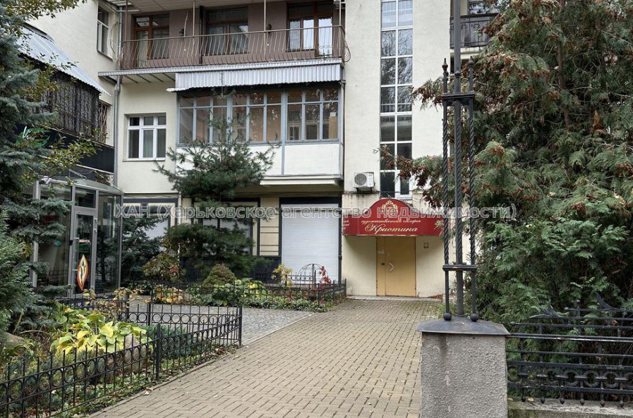 Продам квартиру, Максимилиановская ул. , 5 кім., 98.90 м², евроремонт 