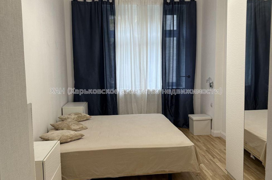 Продам квартиру, Максимилиановская ул. , 5 кім., 98.90 м², евроремонт 