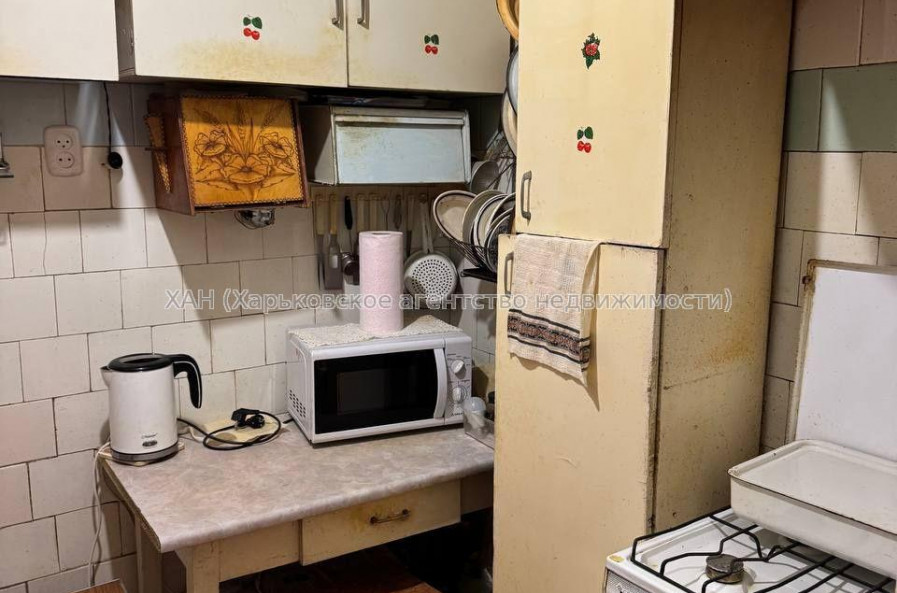 Продам квартиру, Мирная ул. , 2 кім., 31.60 м², советский ремонт 