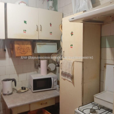 Продам квартиру, Мирная ул. , 2  ком., 31.60 м², советский ремонт 