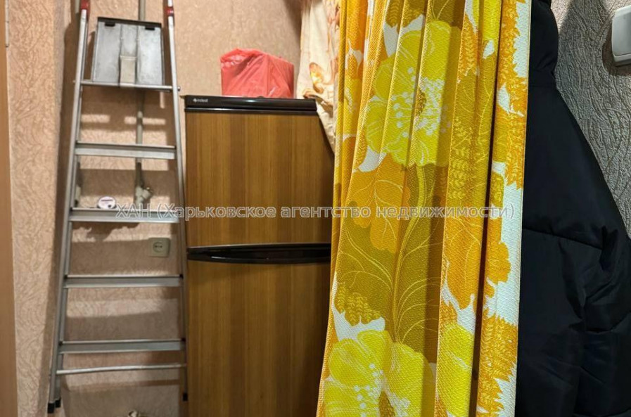 Продам квартиру, Мирная ул. , 2 кім., 31.60 м², советский ремонт 