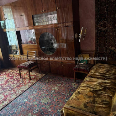 Продам квартиру, Мирная ул. , 2  ком., 31.60 м², советский ремонт 