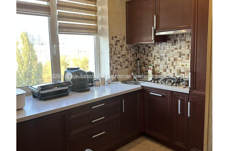 Продам квартиру, Академика Павлова ул. , 3  ком., 65.50 м², евроремонт 