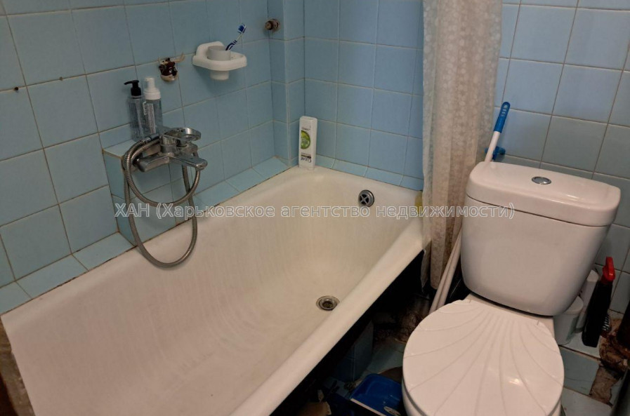 Продам квартиру, Салтовское шоссе , 3 кім., 64 м², косметический ремонт 