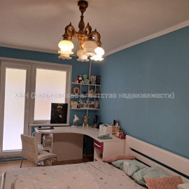 Продам квартиру, Салтовское шоссе , 3 кім., 64 м², косметический ремонт