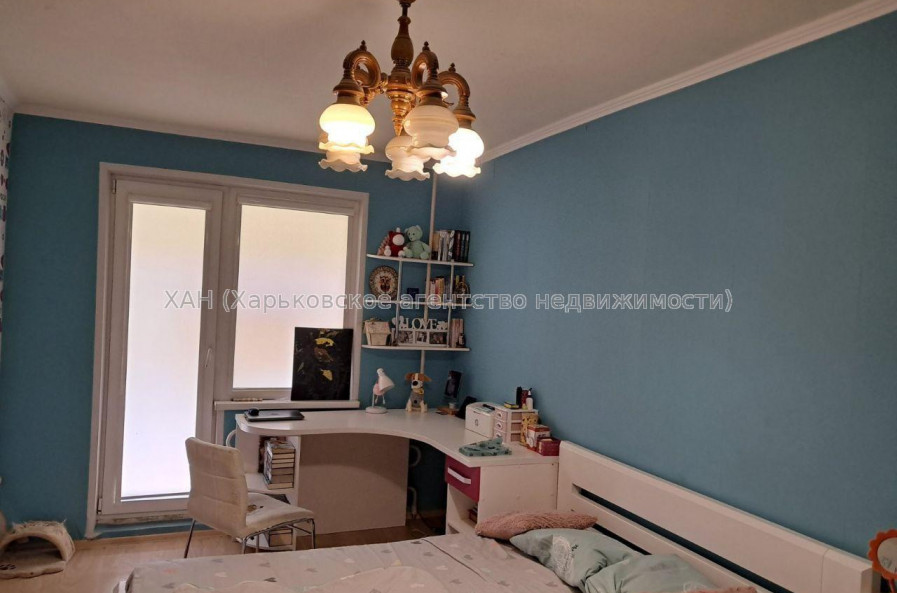 Продам квартиру, Салтовское шоссе , 3 кім., 64 м², косметический ремонт 