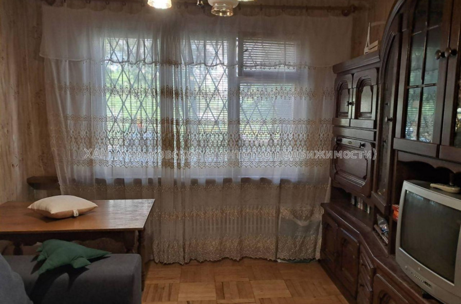 Продам квартиру, Салтовское шоссе , 3 кім., 64 м², косметический ремонт 