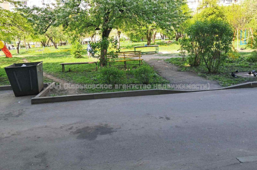 Продам квартиру, Салтовское шоссе , 3 кім., 64 м², косметический ремонт 