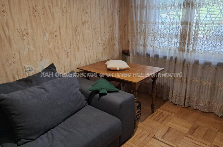 Продам квартиру, Салтовское шоссе , 3 кім., 64 м², косметический ремонт 