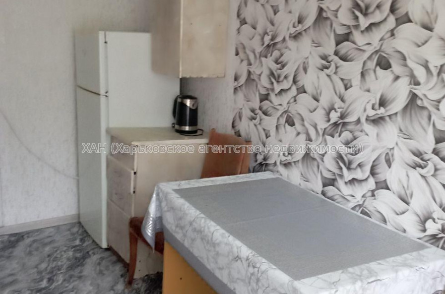 Продам квартиру, Александровский просп. , 1 кім., 17.50 м², косметический ремонт 