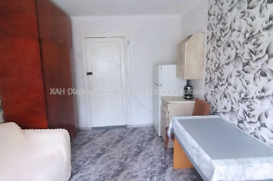 Продам квартиру, Александровский просп. , 1 кім., 17.50 м², косметический ремонт 
