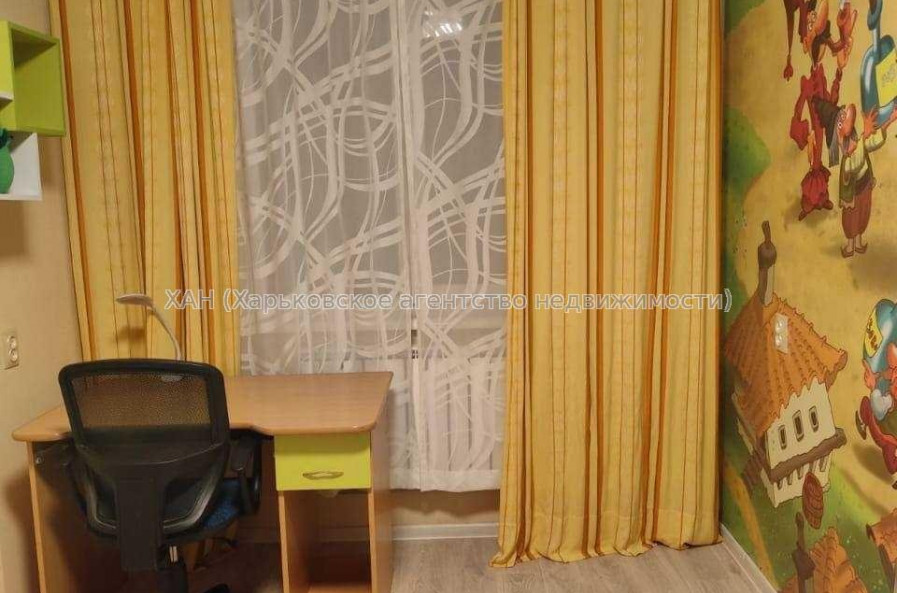 Продам квартиру, Познанская ул. , 2 кім., 45 м², евроремонт 