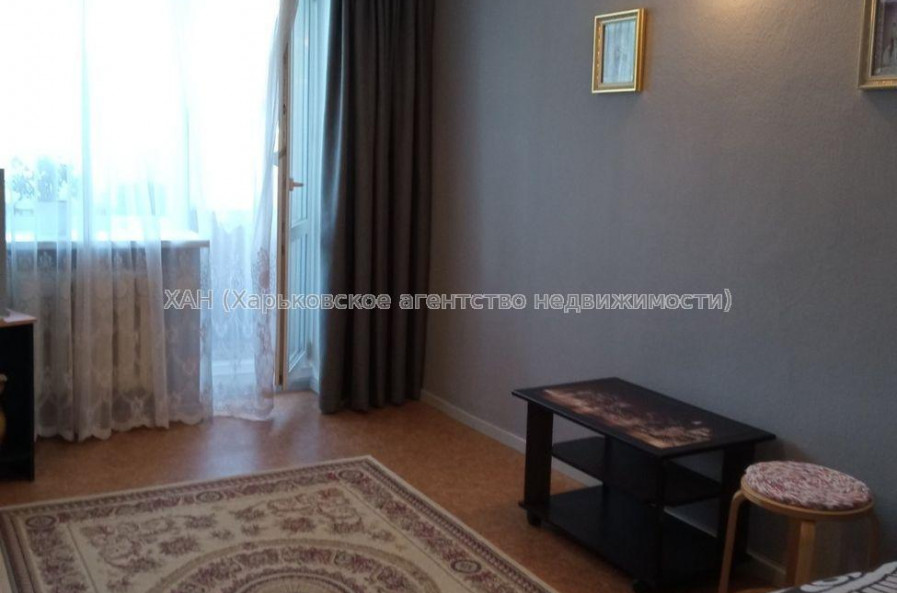 Продам квартиру, Аэрокосмический пр. , 2 кім., 44 м², косметический ремонт 