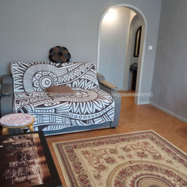 Продам квартиру, Аэрокосмический пр. , 2 кім., 44 м², косметический ремонт 